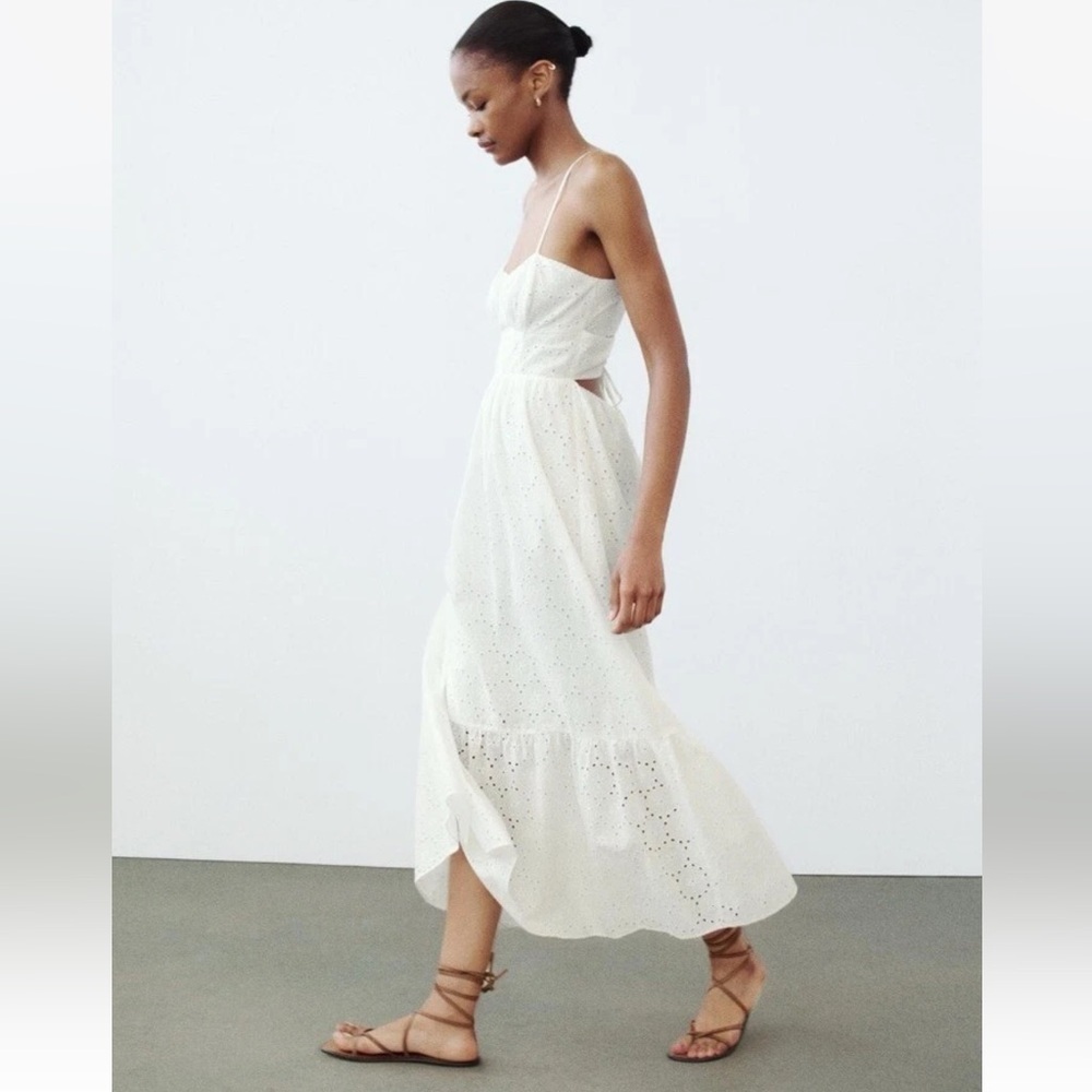 Zara White Eyelet with Tie Back | M - Picture 3 of 8